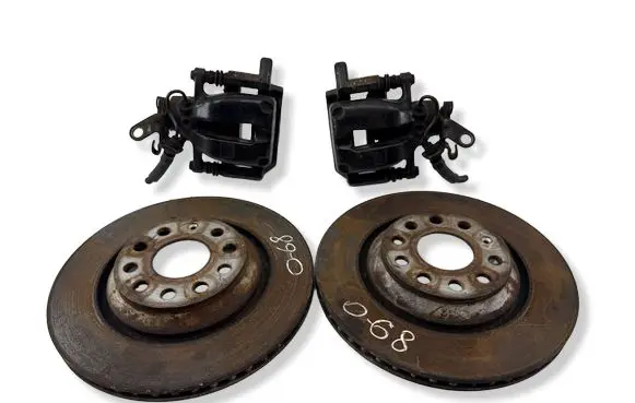 Volkswagen Golf VI Brake discs and calipers set 