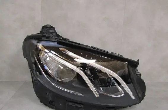 Mercedes-Benz E W213 Headlight/headlamp A2139067806