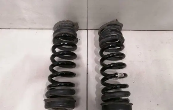 BMW M4 F82 F83 Rear coil spring 33537857311