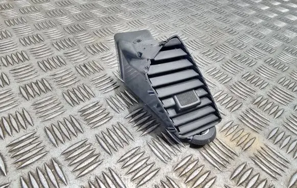 Opel Insignia A Dash center air vent grill 13282235