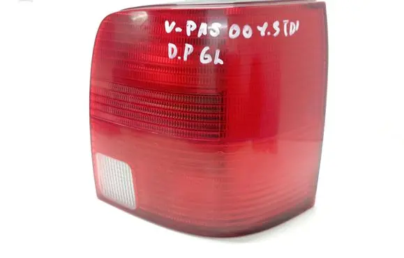 Volkswagen PASSAT B5 Rear/tail lights 393361