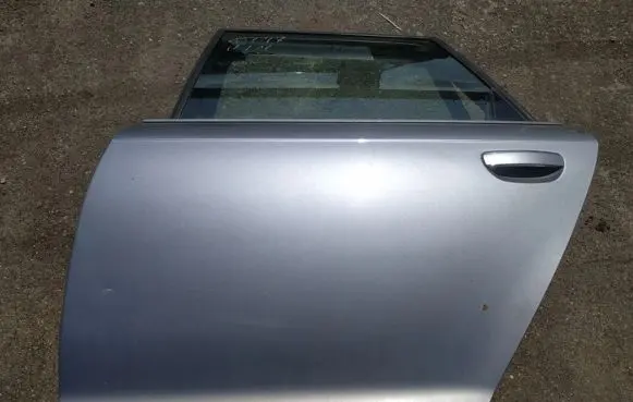 Audi A6 S6 C6 4F Rear door pilkos