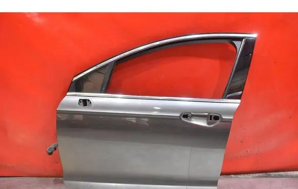Ford Mondeo MK I Front door
