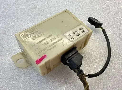 Audi A6 S6 C4 4A Immobilizer control unit/module 4A0953234F 0750491E
