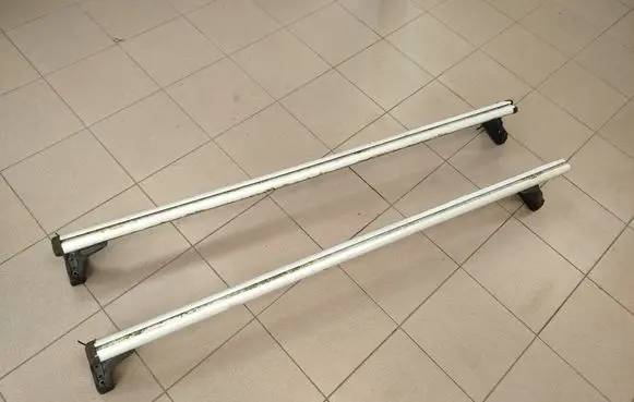 Opel Vivaro Roof transverse bars on the 