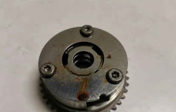 Buick Encore I Valve oil control 55562222