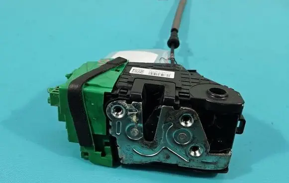 Hyundai i30 Front door lock 81310G3010 IMPRK1549285