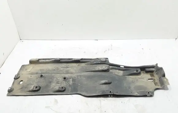 Chrysler Pacifica Engine splash shield/under tray 68227439AB