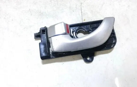 Hyundai Sonata Front door interior handle