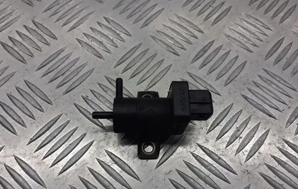 Renault Megane II Vacuum valve 7700113709