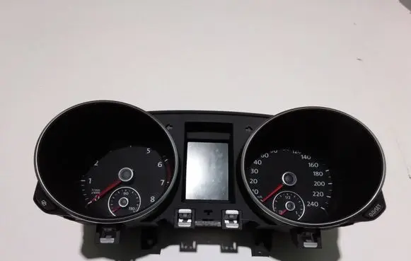 Volkswagen Golf VI Speedometer (instrument cluster) 5K0920870F