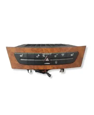 Mercedes-Benz CLS AMG C219 CD/DVD changer 