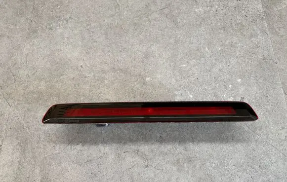 Volkswagen Amarok Third/center stoplight 2H6945097E