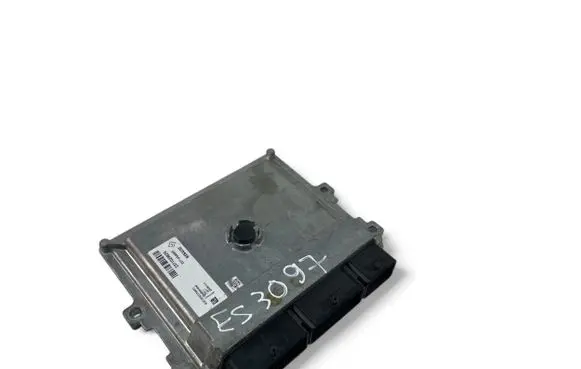 Dacia Sandero Engine control unit/module ECU 237102982S 237105499R