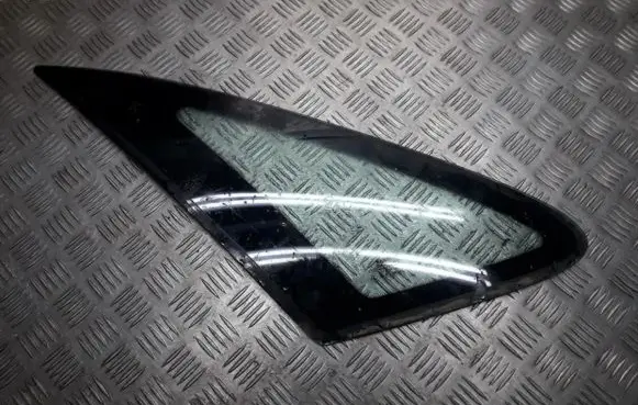 Renault Laguna I Rear side window