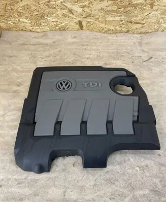 Volkswagen PASSAT B7 Engine cover (trim) 03L103925AT