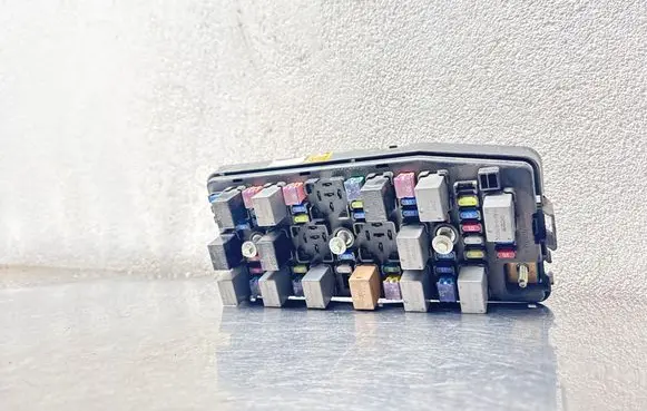 Opel Antara Fuse module 96821099