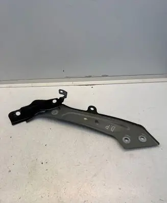 Renault Megane IV Fender mounting bracket 831406423R
