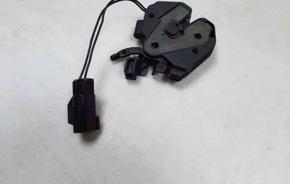 Volvo S80 Engine bonnet/hood lock/catch 9483765 53340