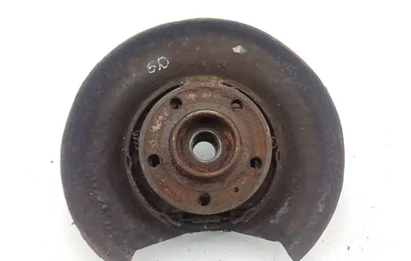 Volvo V70 Rear wheel hub 9200624