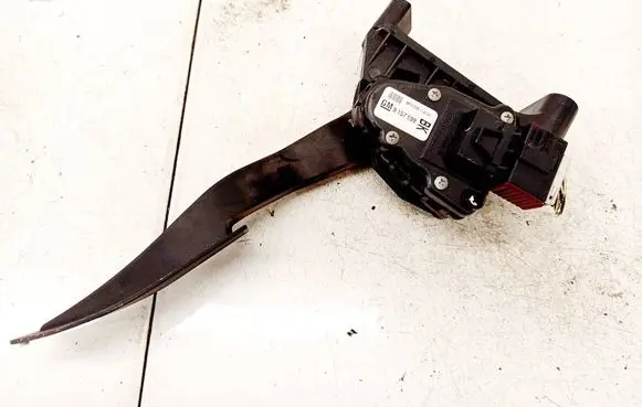 Opel Astra H Accelerator throttle pedal 9157998