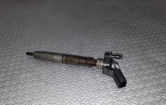 Volkswagen Phaeton Fuel injector 059130277AB