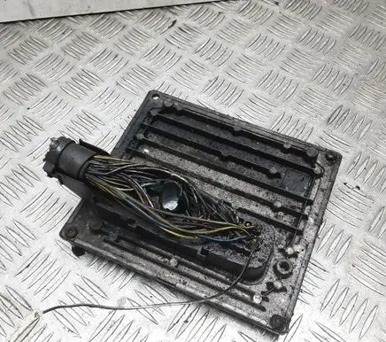 Ford Focus Engine control unit/module 5M5112A650GF S119834103 260352018
