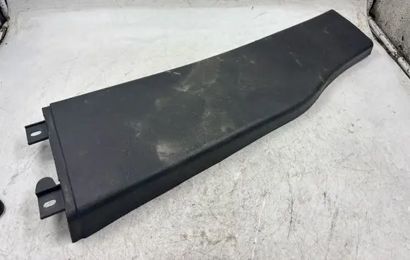 Mercedes-Benz ML W163 (B) pillar trim (bottom) A1636904725L