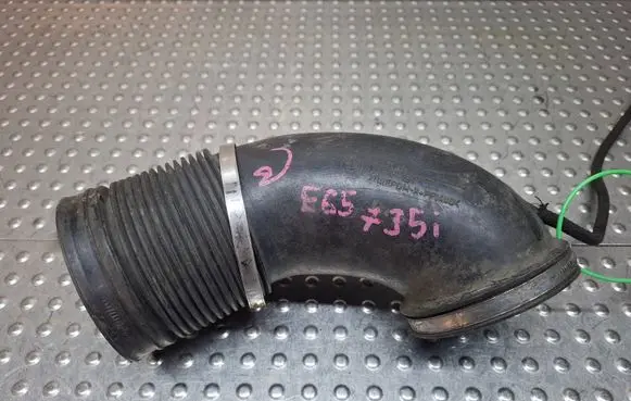 BMW 7 E65 E66 Air intake hose/pipe S26371718 4471414