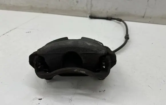 Volkswagen Golf VIII Front brake caliper