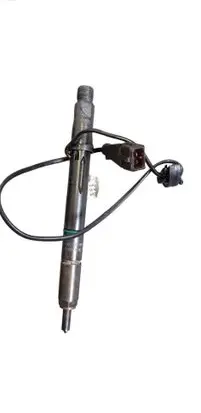 Audi A6 S6 C5 4B Fuel injector 059130202