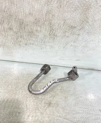 Nissan X-Trail T31 Fuel injector supply line/pipe 