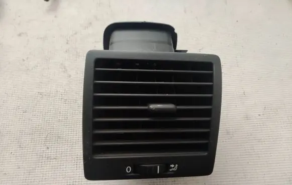 Volkswagen Transporter - Caravelle T5 Dashboard side air vent grill/cover trim 7H5819204A