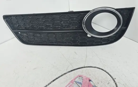 Audi A5 8T 8F Front fog light trim/grill 189408018