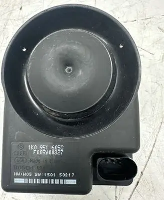 Audi A5 8T 8F Alarm system siren 1K0951605C F005V00327