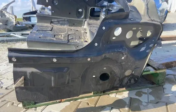 Rear quarter panel