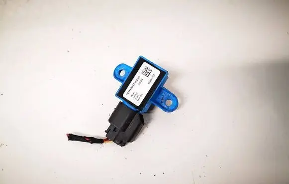 Volvo C30 Airbag deployment crash/impact sensor 30724046
