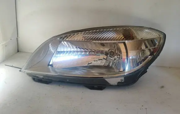 Skoda Fabia Mk2 (5J) Headlight/headlamp 5j1941015c