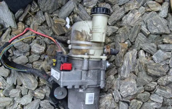 Dacia Duster Electric power steering pump 491107773R