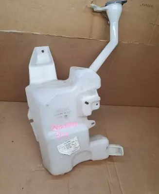 Nissan Qashqai Windshield washer fluid reservoir/tank 289104EA0A