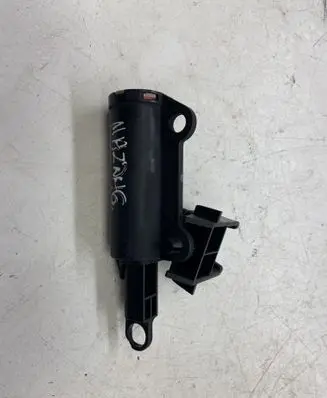 Mazda 6 Glove box lock 