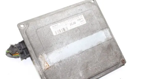 Ford Fiesta Engine control unit/module 6S6112A650FD