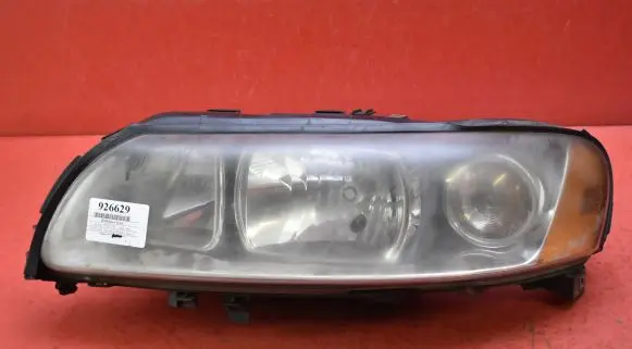 Volvo V70 Headlight/headlamp 30698835