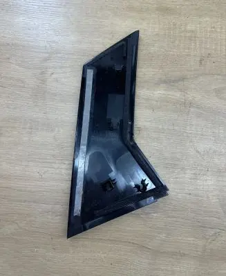 Mazda CX-3 (D)pillar trim (top) DL8V50M61 K6805 L91DG