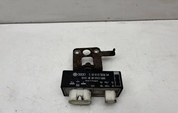 Seat Ibiza IV (6J,6P) Coolant fan relay 1J0919506M
