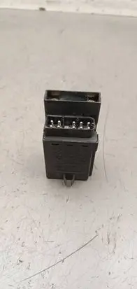 BMW 5 E34 Glow plug pre-heat relay 72RB500 2243562