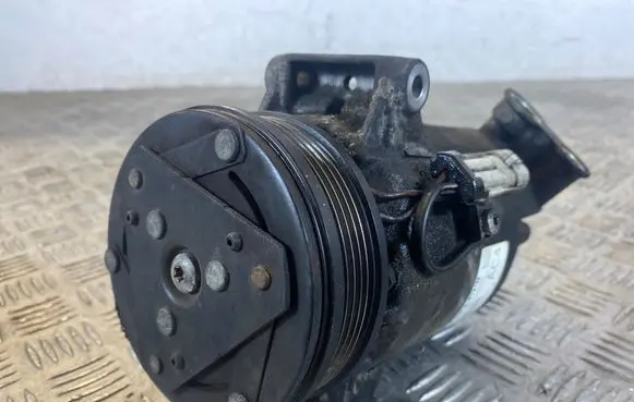 Opel Zafira B Air conditioning (A/C) compressor (pump) 13297442 401351739
