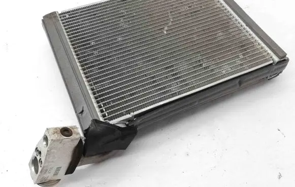 Toyota Yaris Heater blower radiator