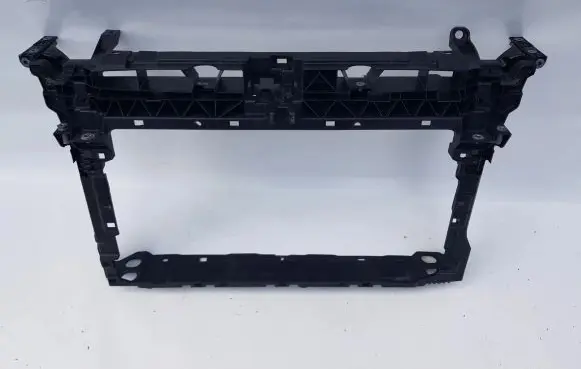Seat Leon IV Front bodywork piece 