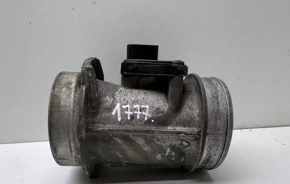 Audi A4 S4 B6 8E 8H Mass air flow meter 059906461M AFH7025G